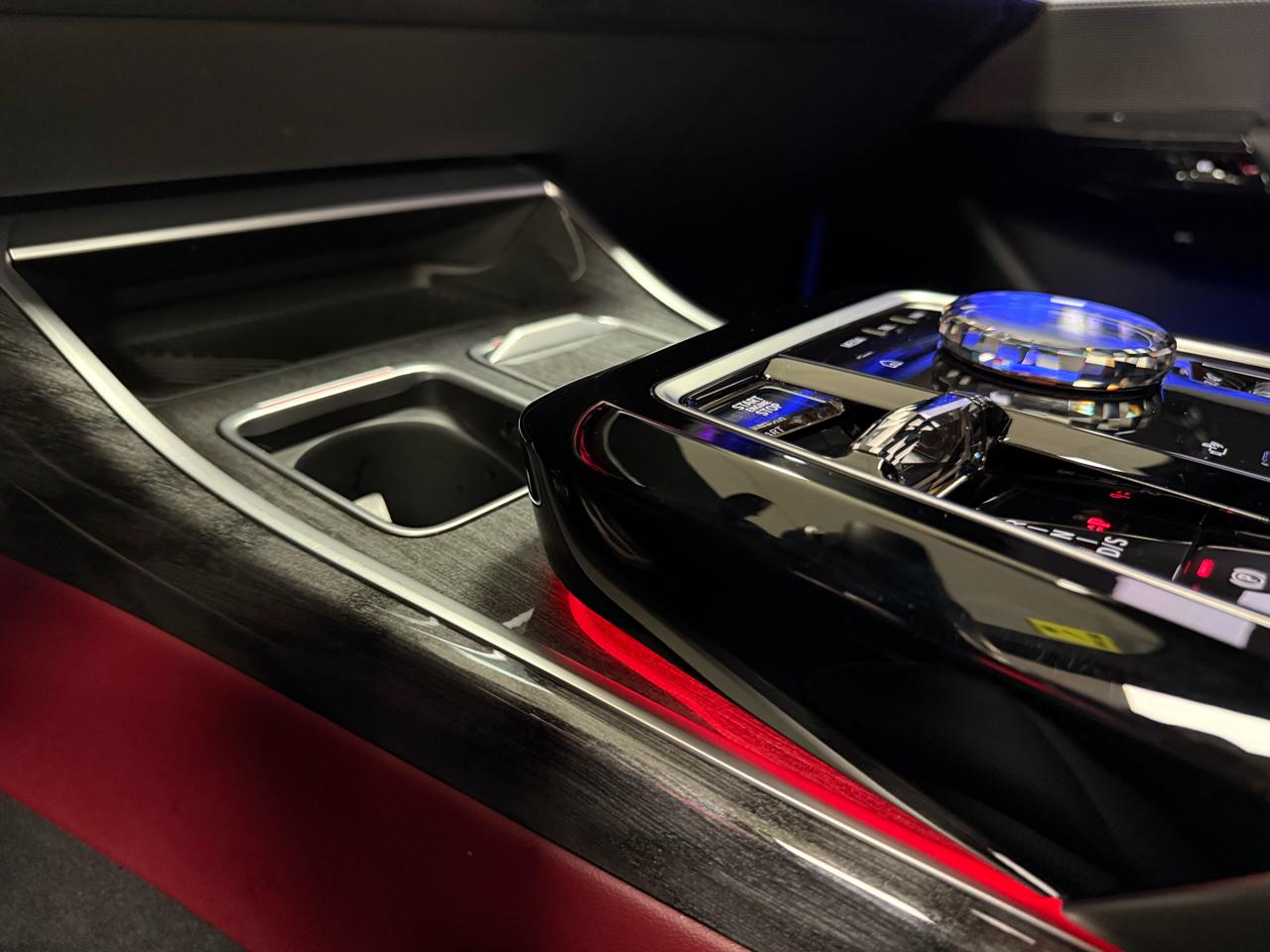 BMW 7-Series 740i 2023