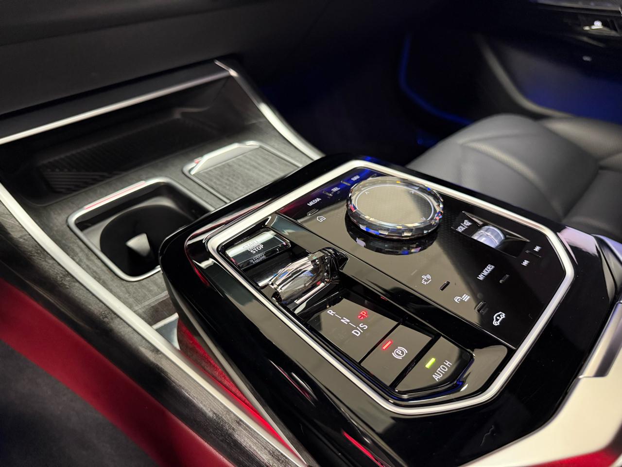 BMW 7-Series 740i 2023