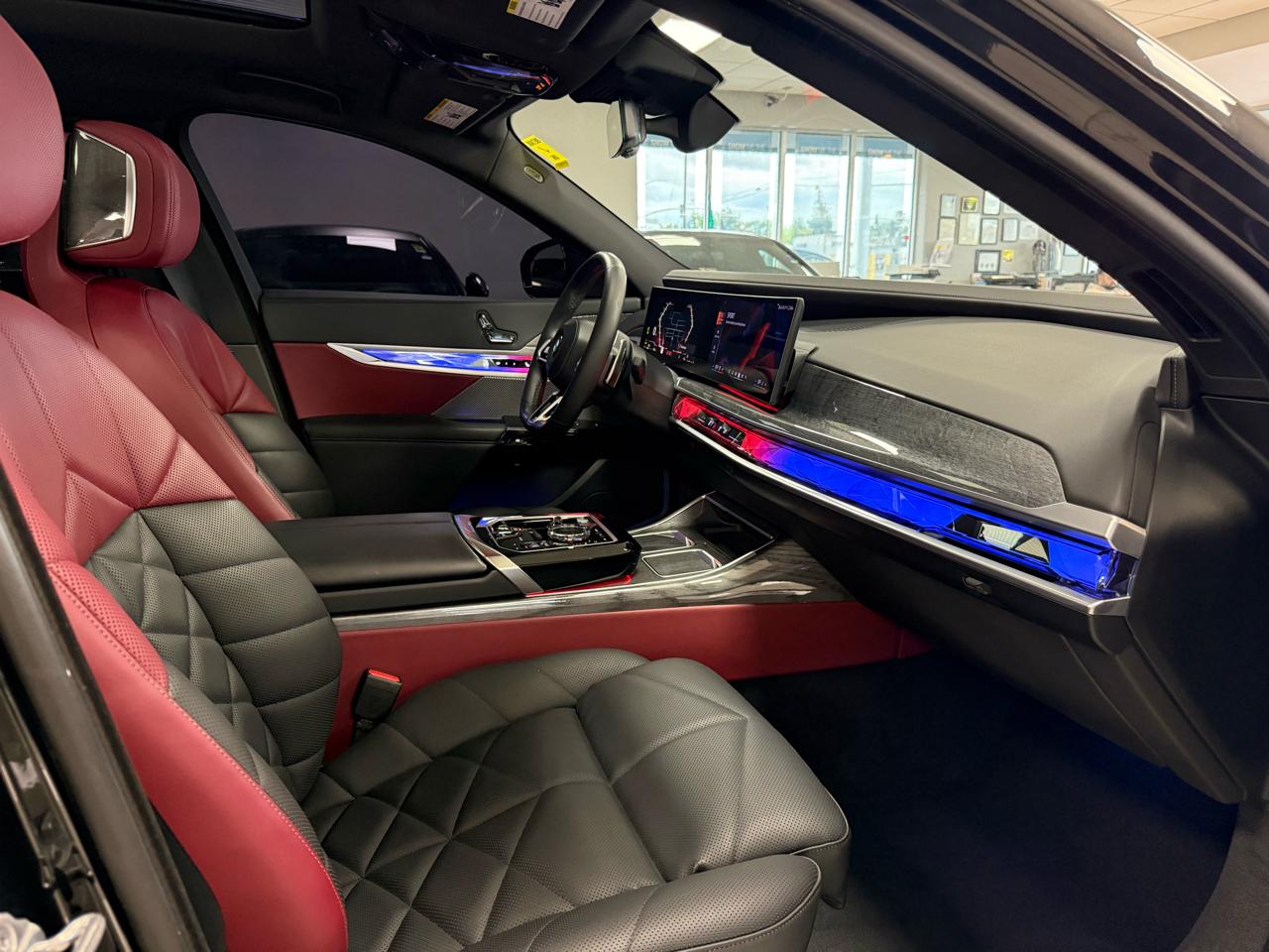 BMW 7-Series 740i 2023