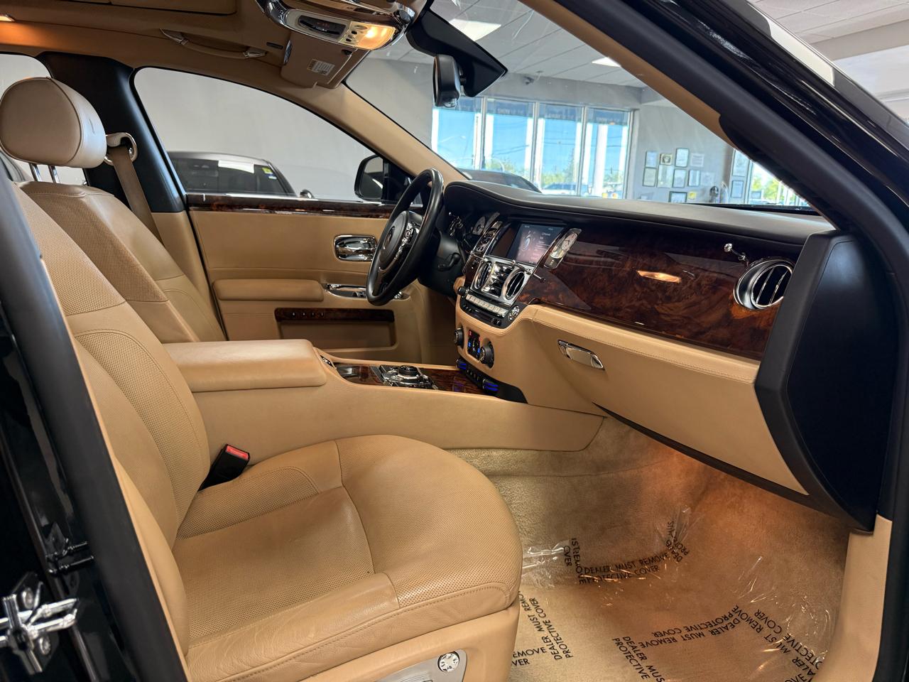 Rolls-Royce Ghost Sedan 2013