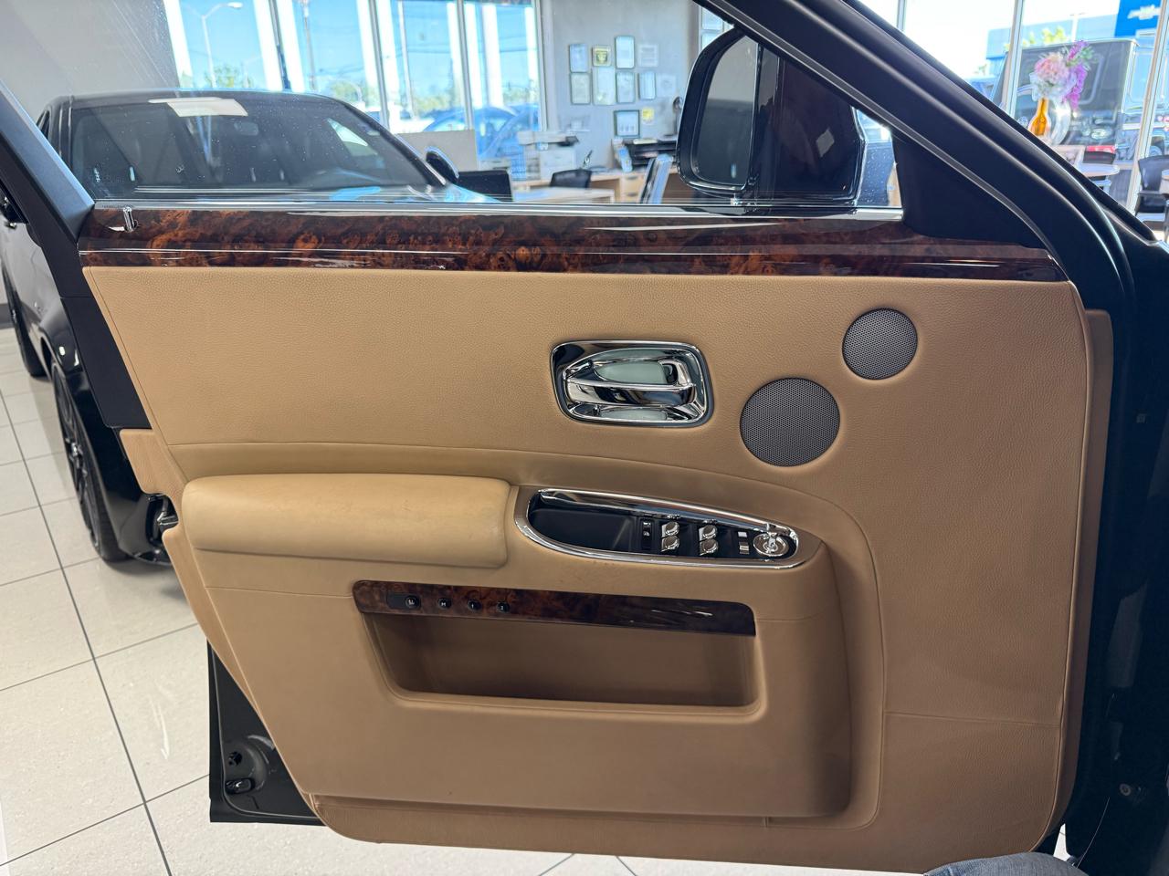 Rolls-Royce Ghost Sedan 2013