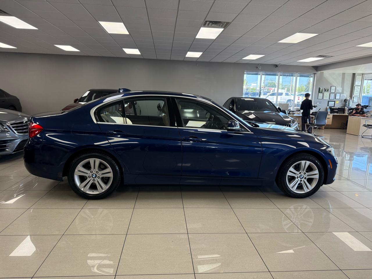 BMW 3-Series 330i xDrive SULEV Sedan 2018