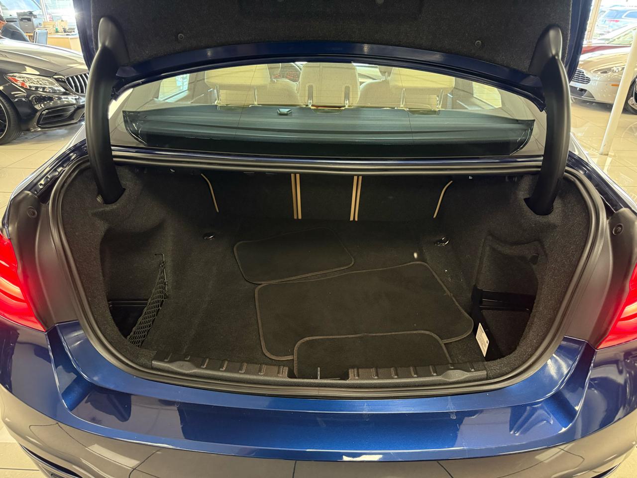 BMW 3-Series 330i xDrive SULEV Sedan 2018