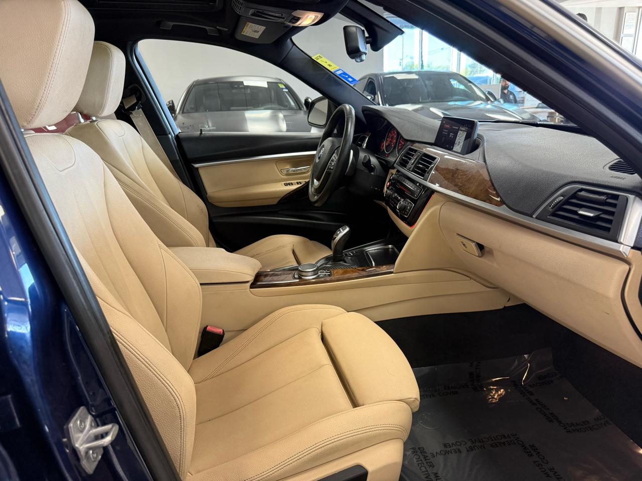 BMW 3-Series 330i xDrive SULEV Sedan 2018