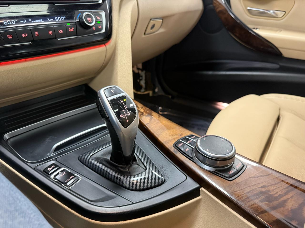 BMW 3-Series 330i xDrive SULEV Sedan 2018