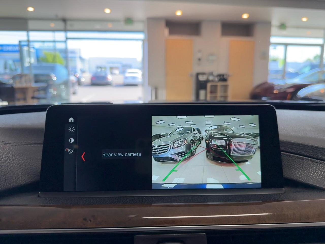 BMW 3-Series 330i xDrive SULEV Sedan 2018