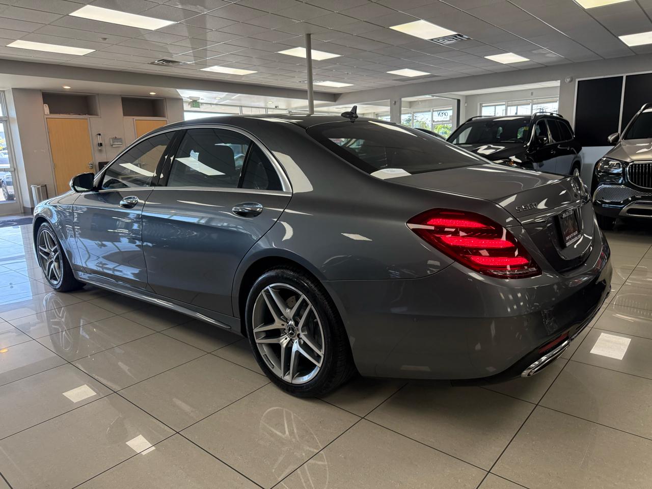 Mercedes-Benz S-Class S560 4MATIC 2018