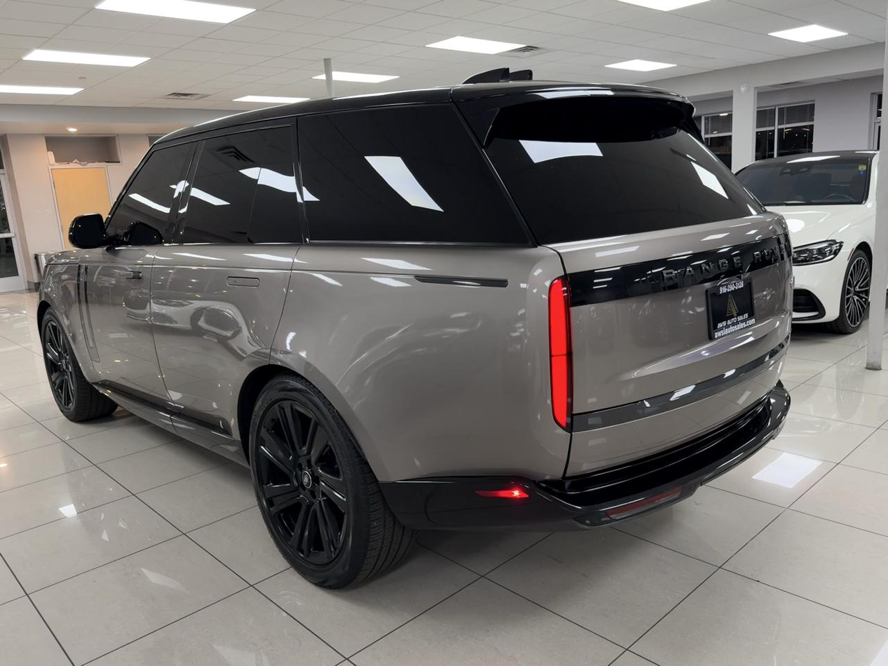 Land Rover Range Rover photo 6