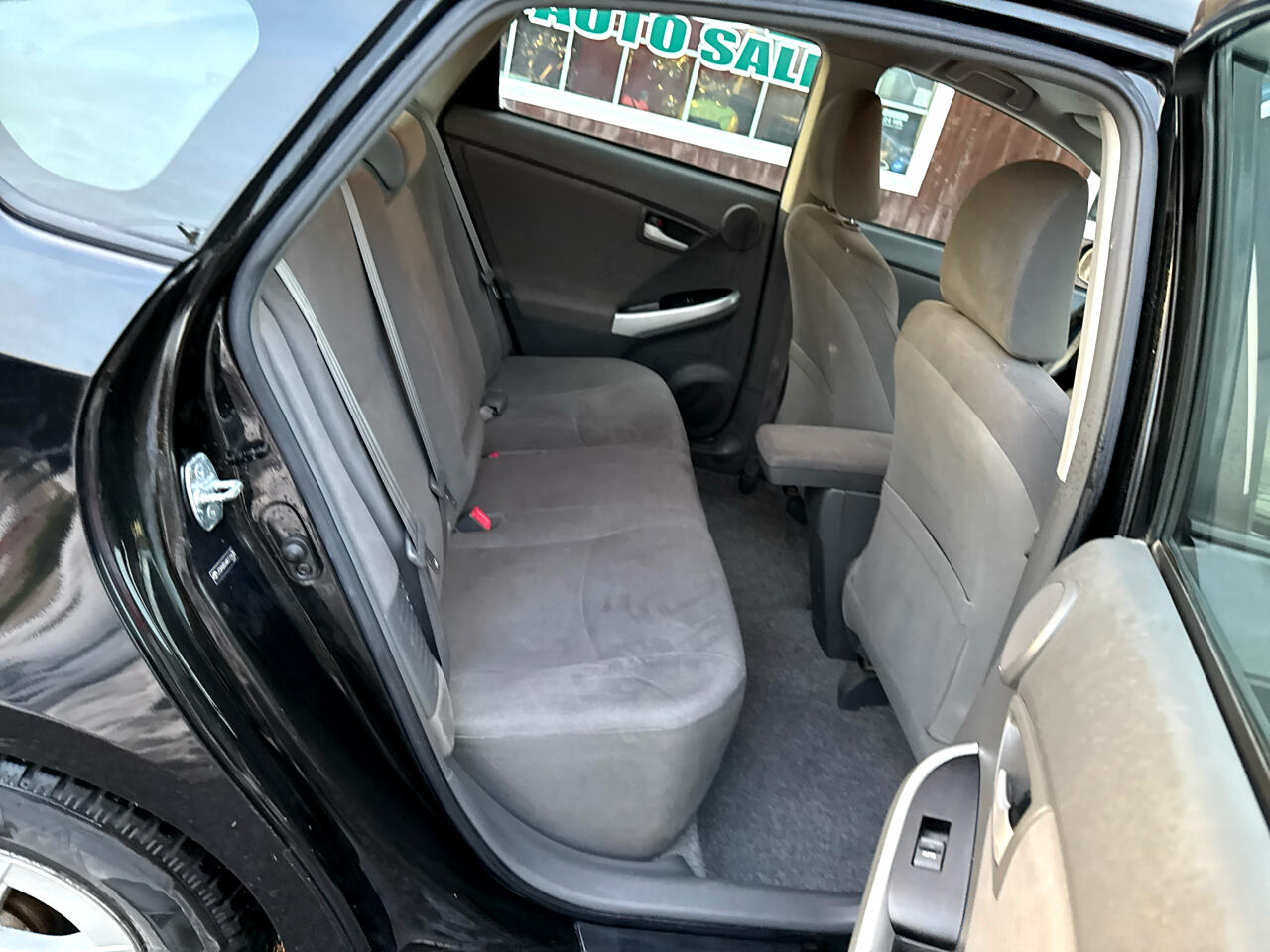 Toyota Prius Prius V 2010