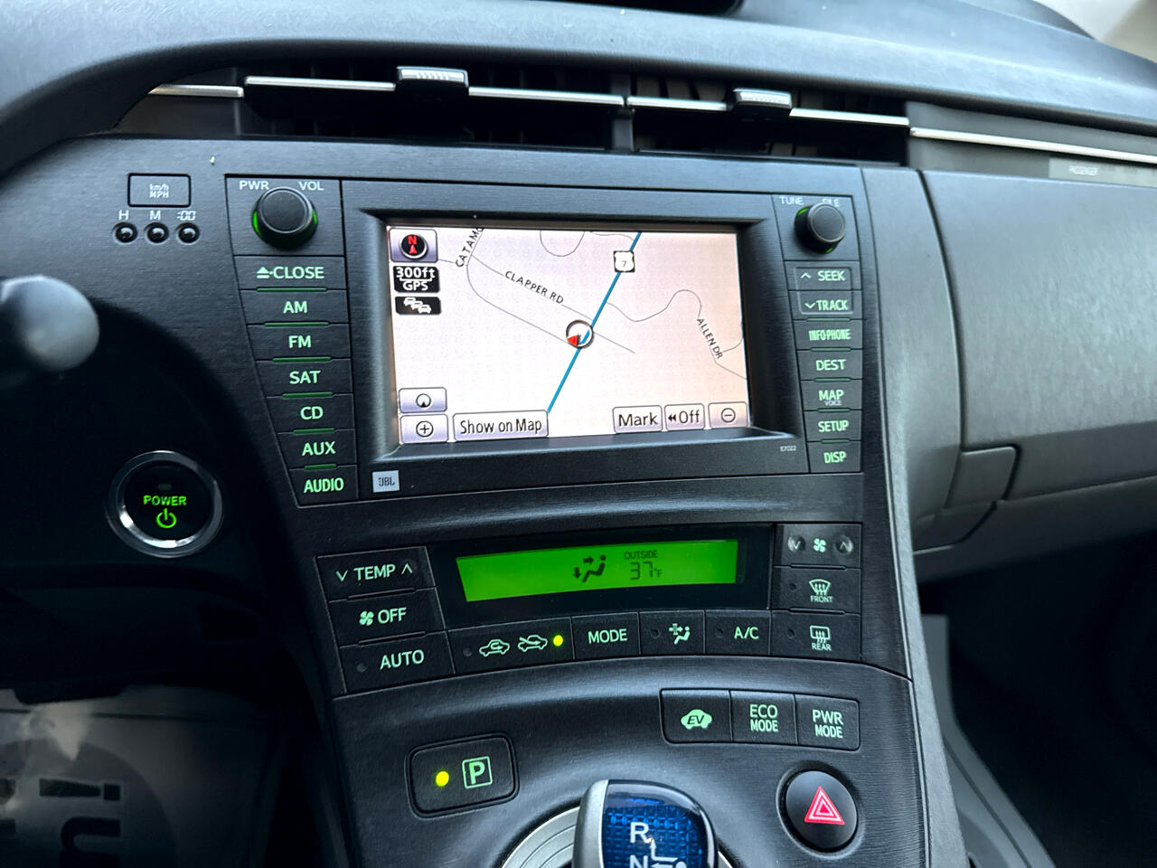 Toyota Prius Prius V 2010