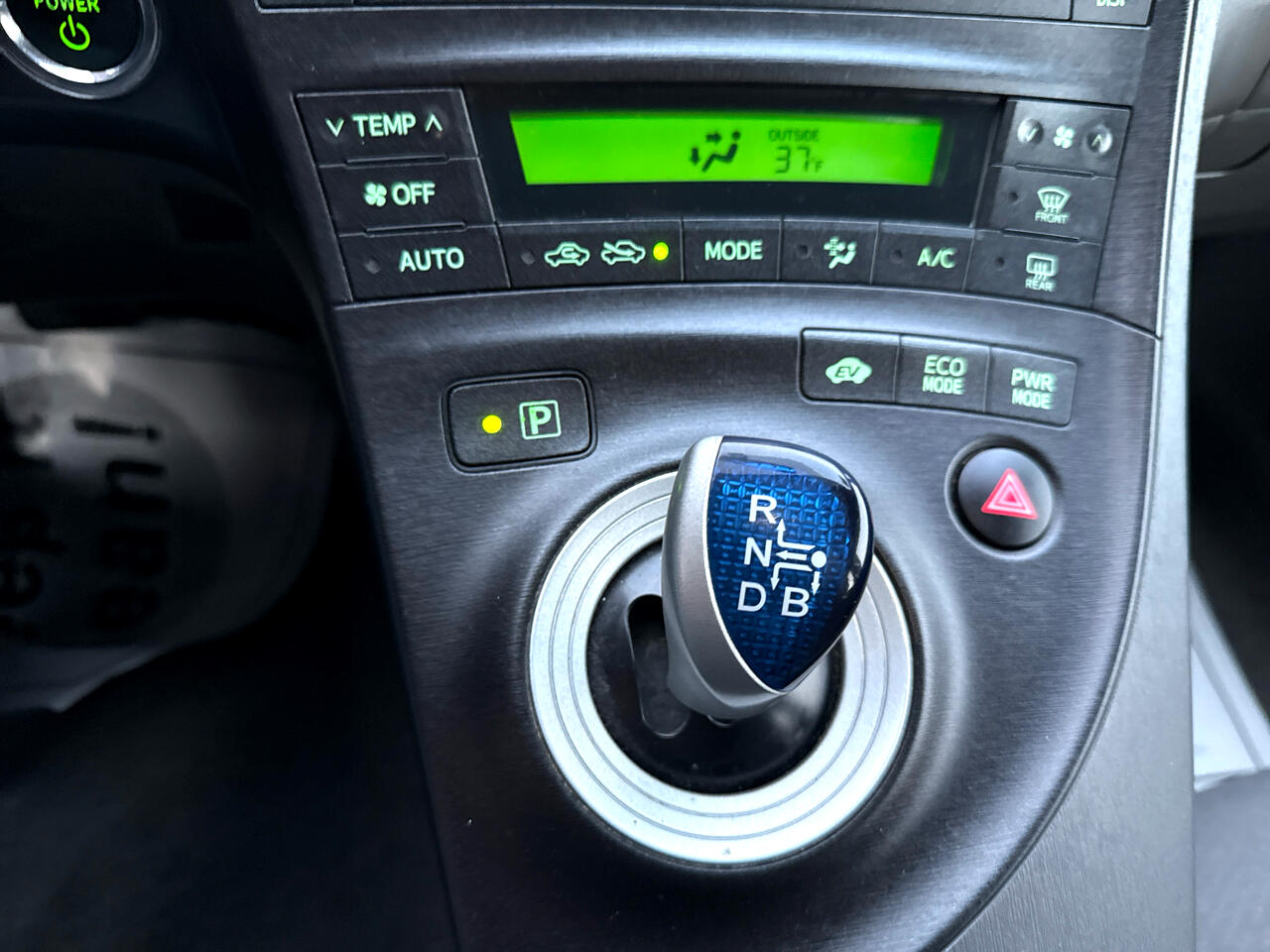 Toyota Prius Prius V 2010