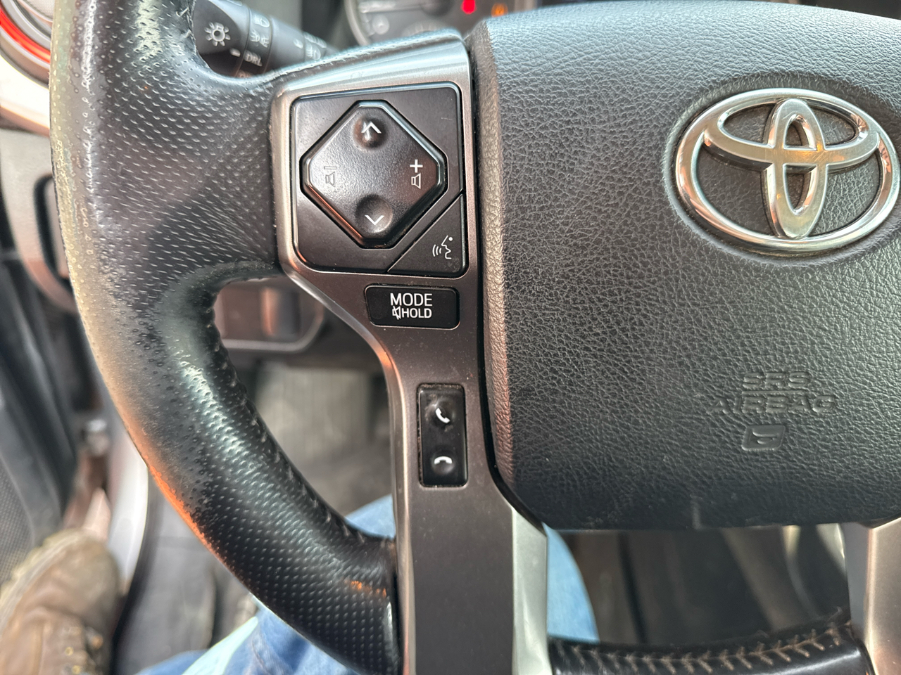 Toyota Tacoma SR5 Double Cab Super Long Bed V6 6AT 4WD 2017