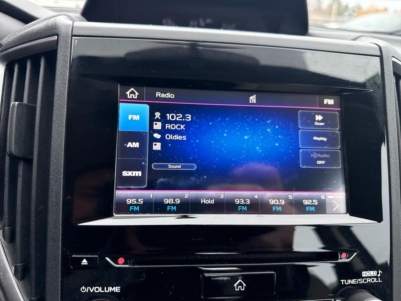 Subaru Impreza 2.0i Premium CVT 4-Door 2019