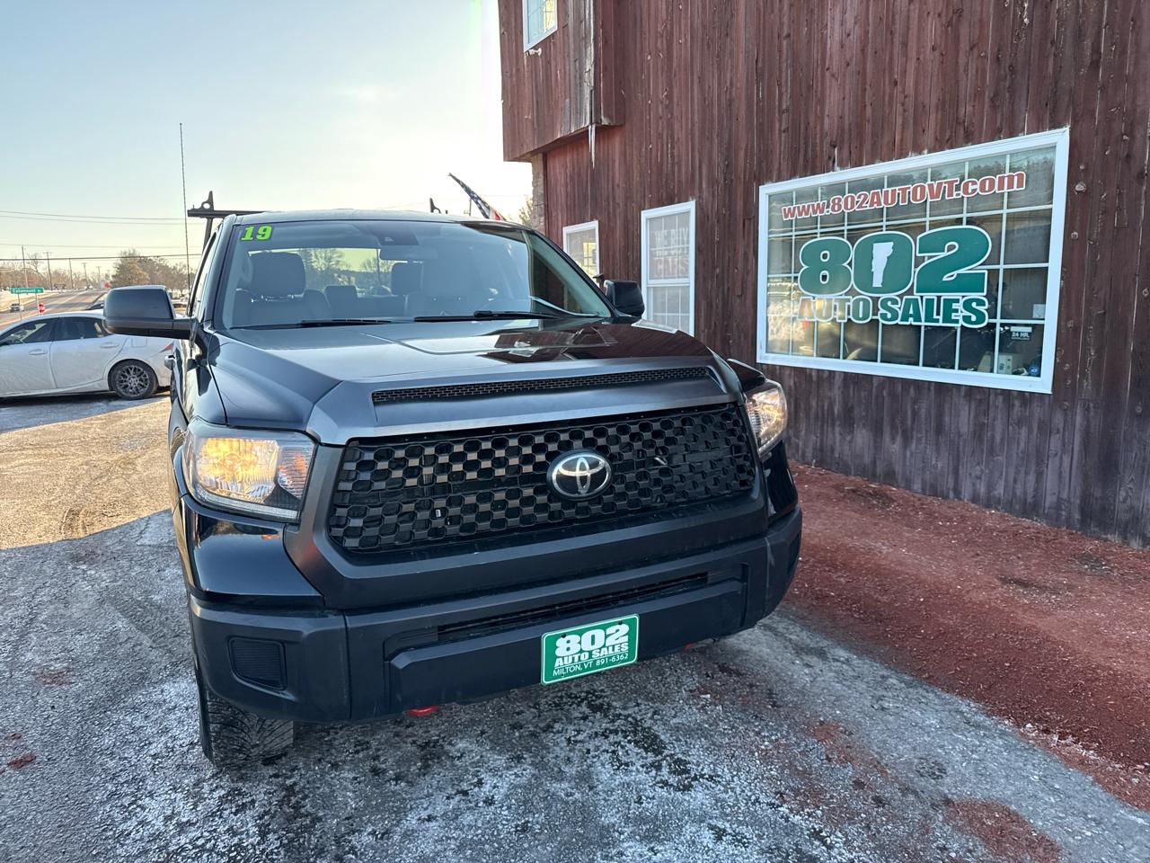 Toyota Tundra SR5 4.6L V8 Double Cab 4WD 2019