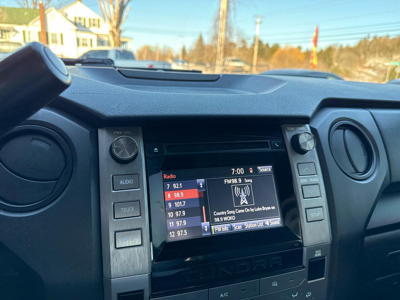 Toyota Tundra SR5 4.6L V8 Double Cab 4WD 2019