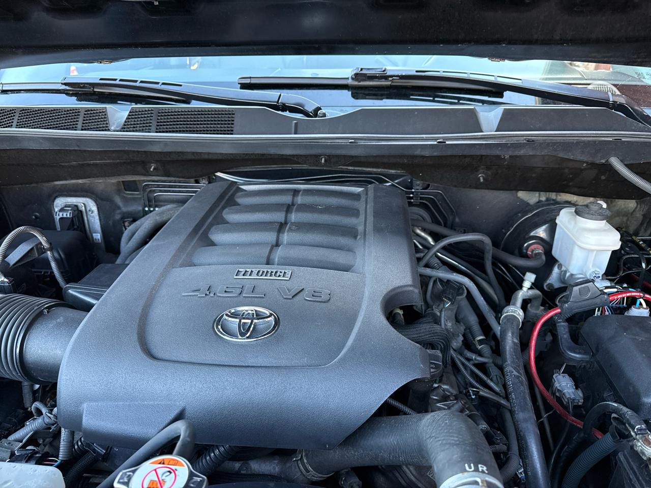 Toyota Tundra SR5 4.6L V8 Double Cab 4WD 2019