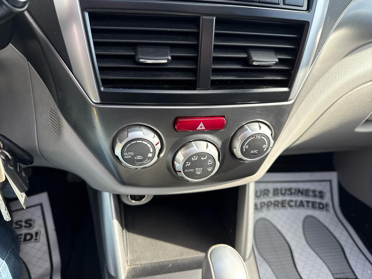 Subaru Forester 2.5X Limited 2011