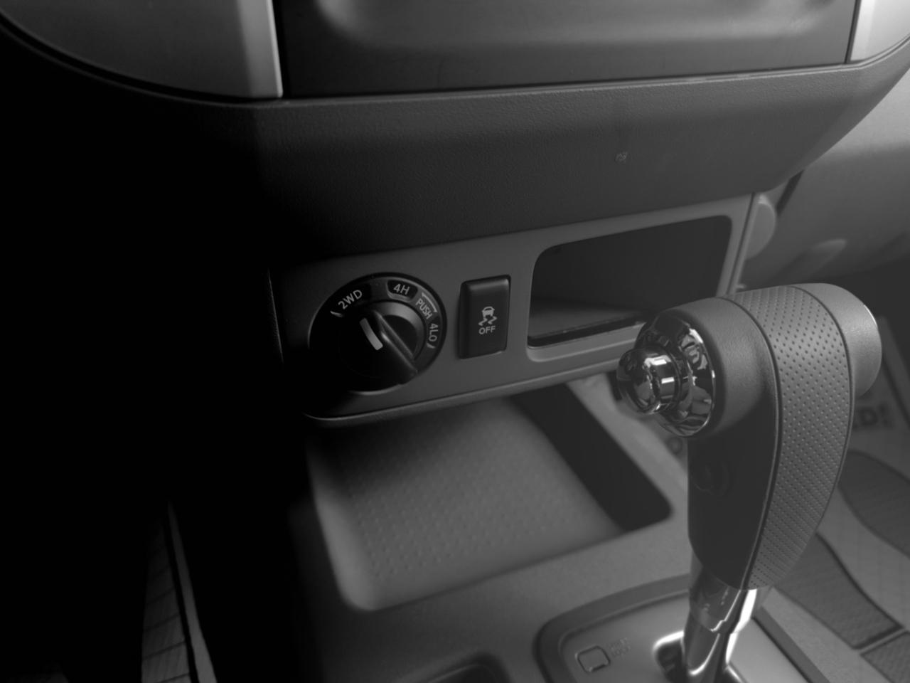 Nissan Frontier S Crew Cab 5AT 4WD 2016