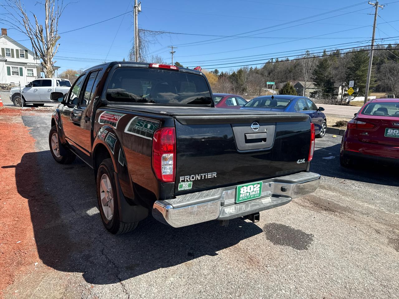 Nissan Frontier S Crew Cab 5AT 4WD 2016