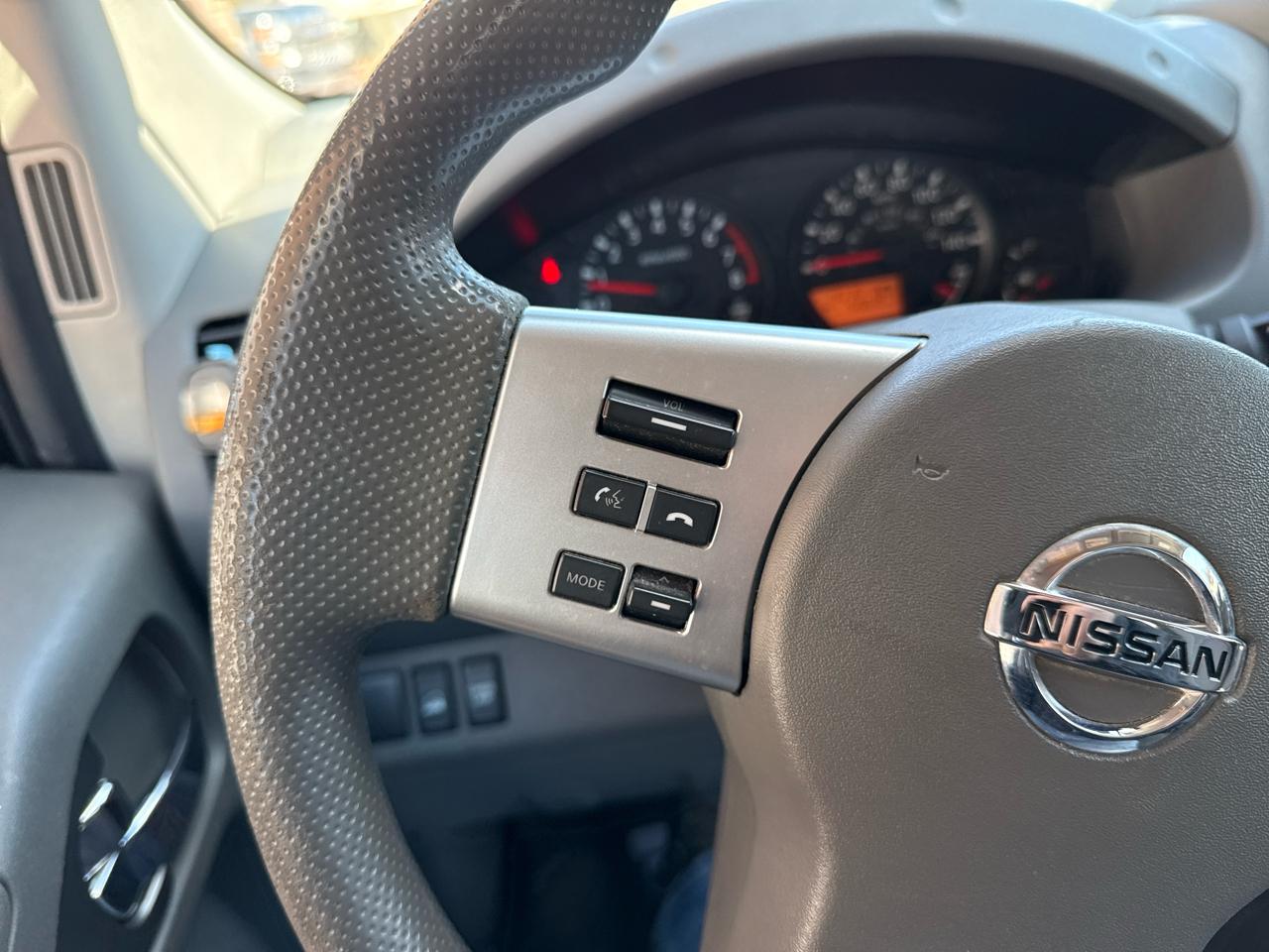 Nissan Frontier S Crew Cab 5AT 4WD 2016