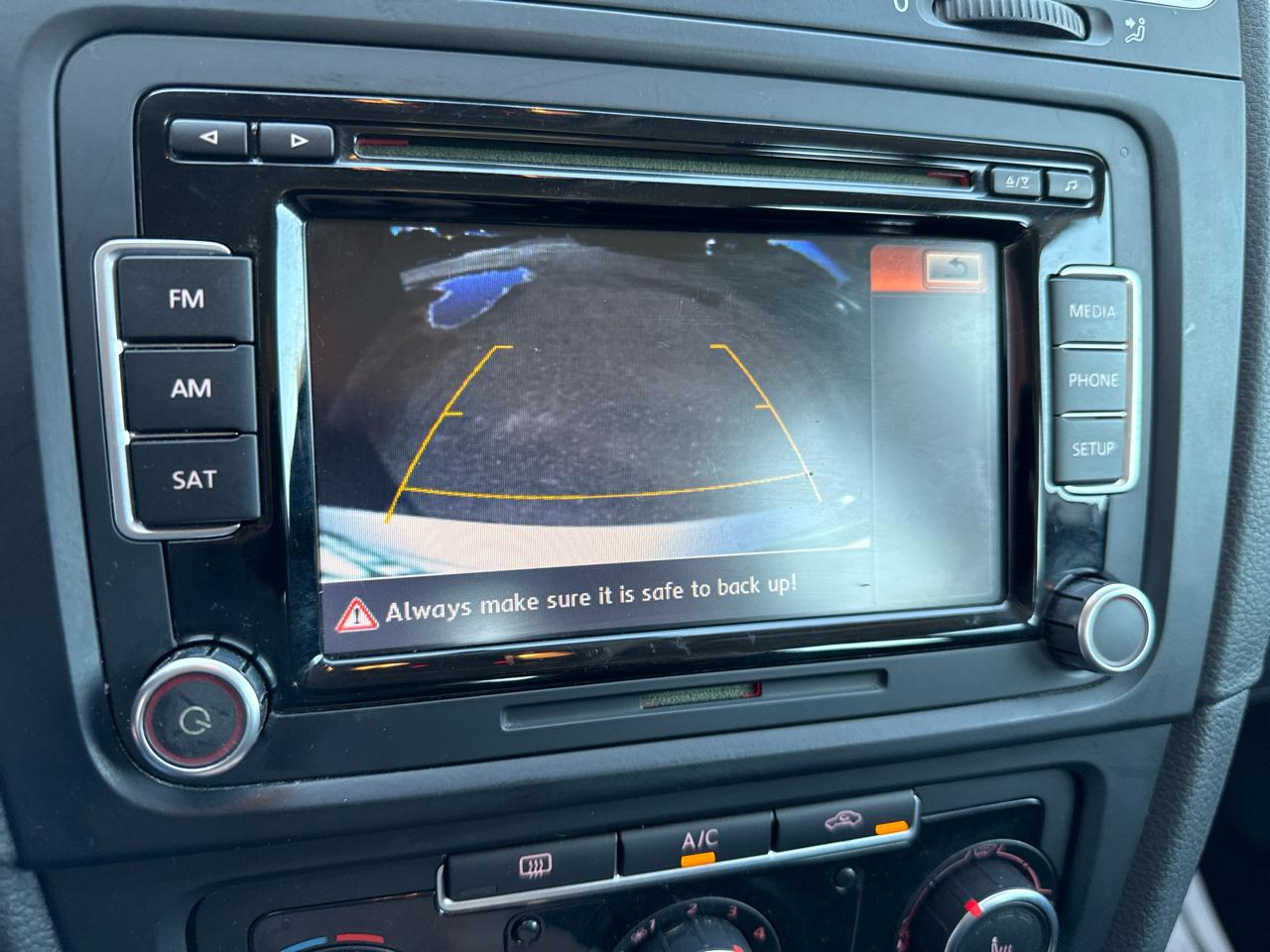 Volkswagen Jetta SportWagen 2.0L TDI 2014