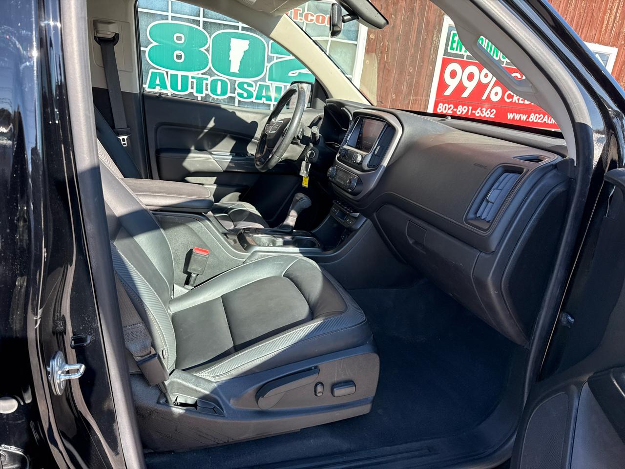 GMC Canyon AT4 Crew Cab w/Leather 4WD 2021