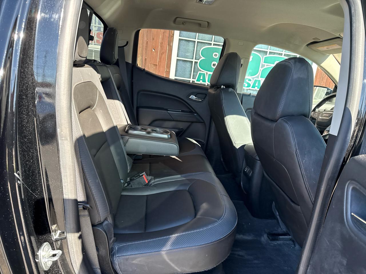 GMC Canyon AT4 Crew Cab w/Leather 4WD 2021