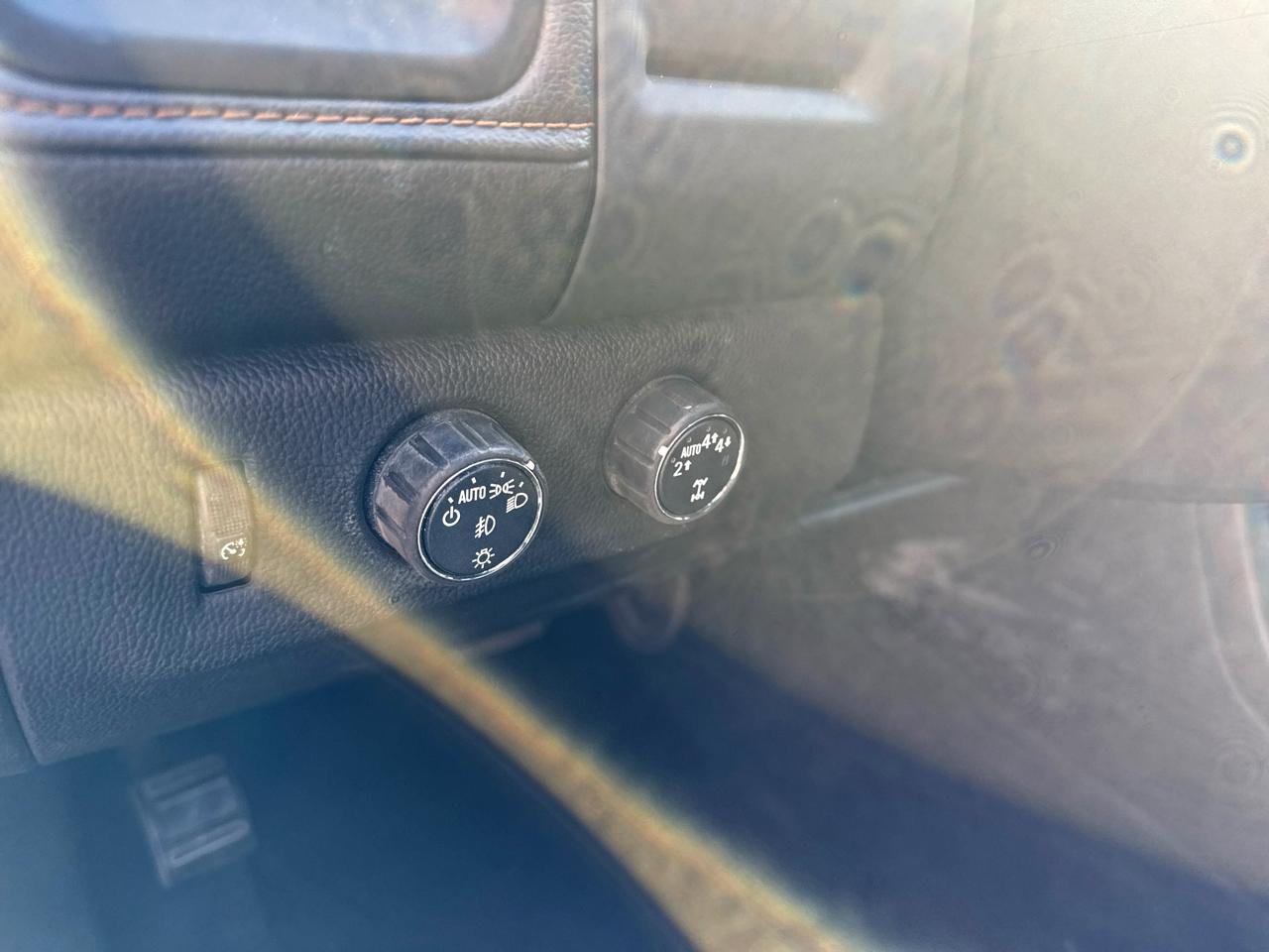 GMC Canyon AT4 Crew Cab w/Leather 4WD 2021