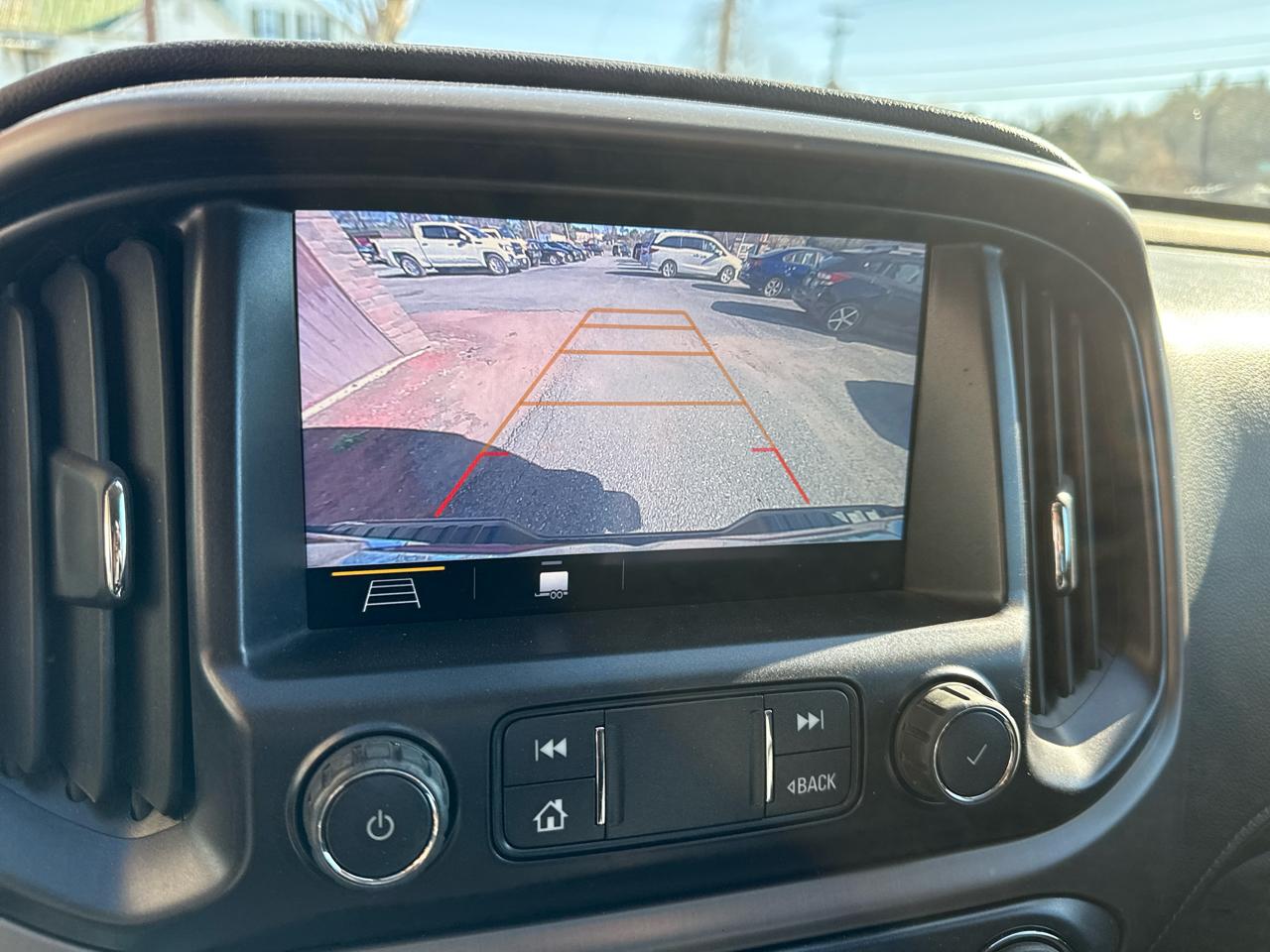 GMC Canyon AT4 Crew Cab w/Leather 4WD 2021