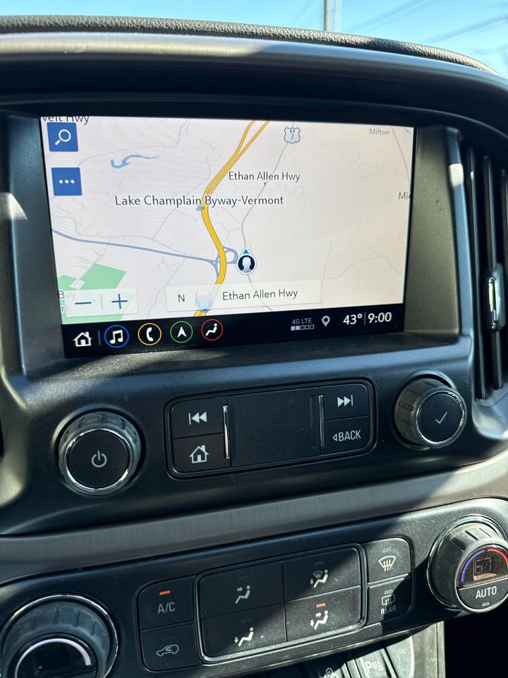 GMC Canyon AT4 Crew Cab w/Leather 4WD 2021