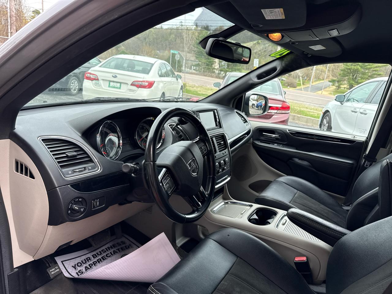 Dodge Grand Caravan SXT 2020