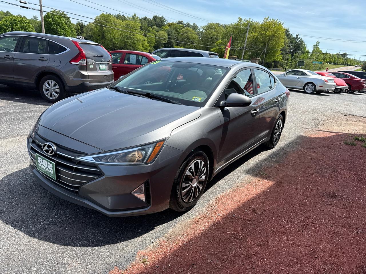 Hyundai Elantra SE 6AT 2019