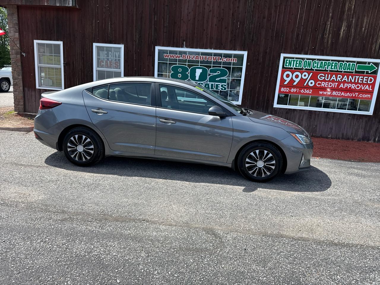 Hyundai Elantra SE 6AT 2019