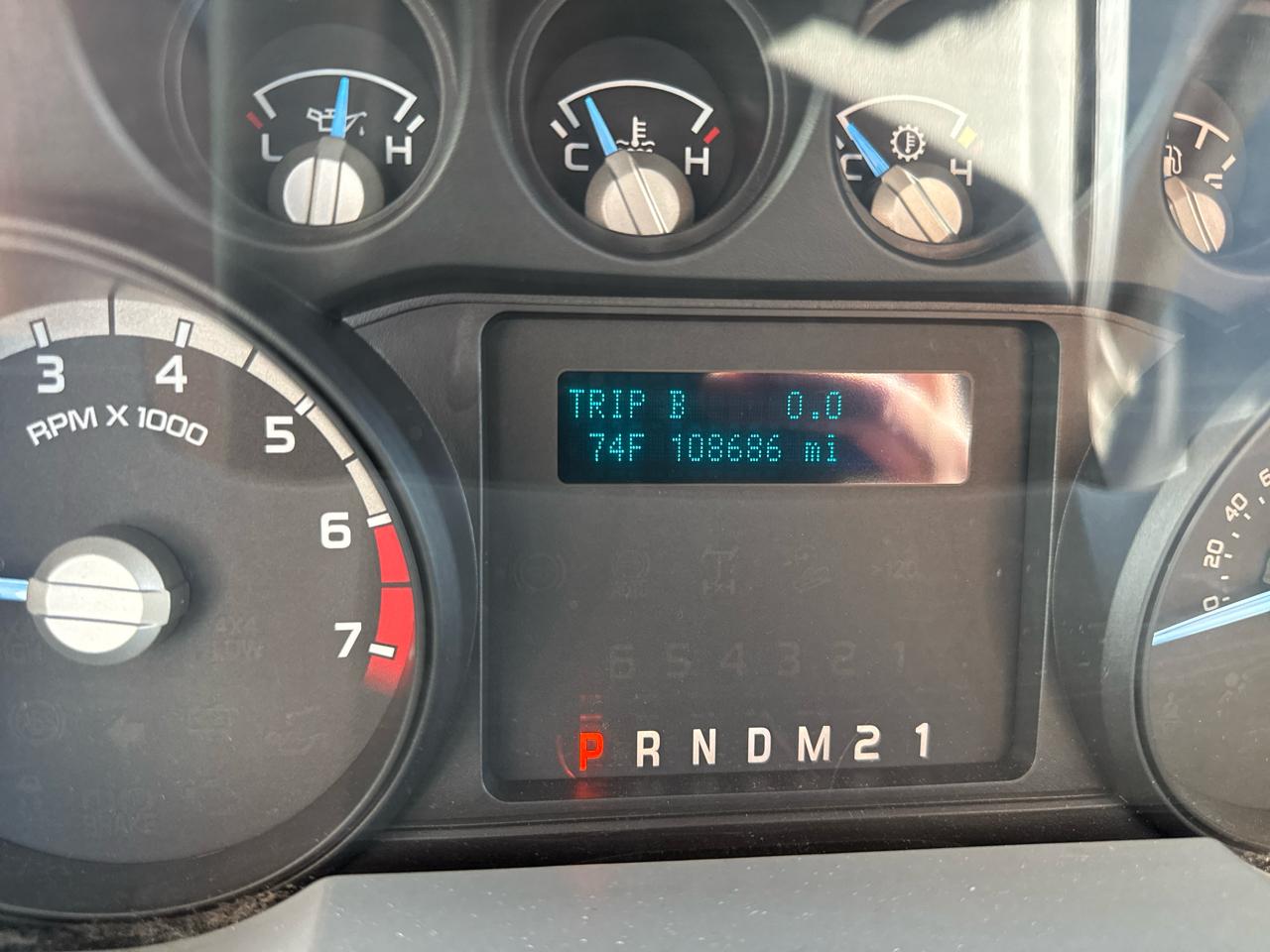 Ford F-250 SD XL SuperCab 4WD 2015