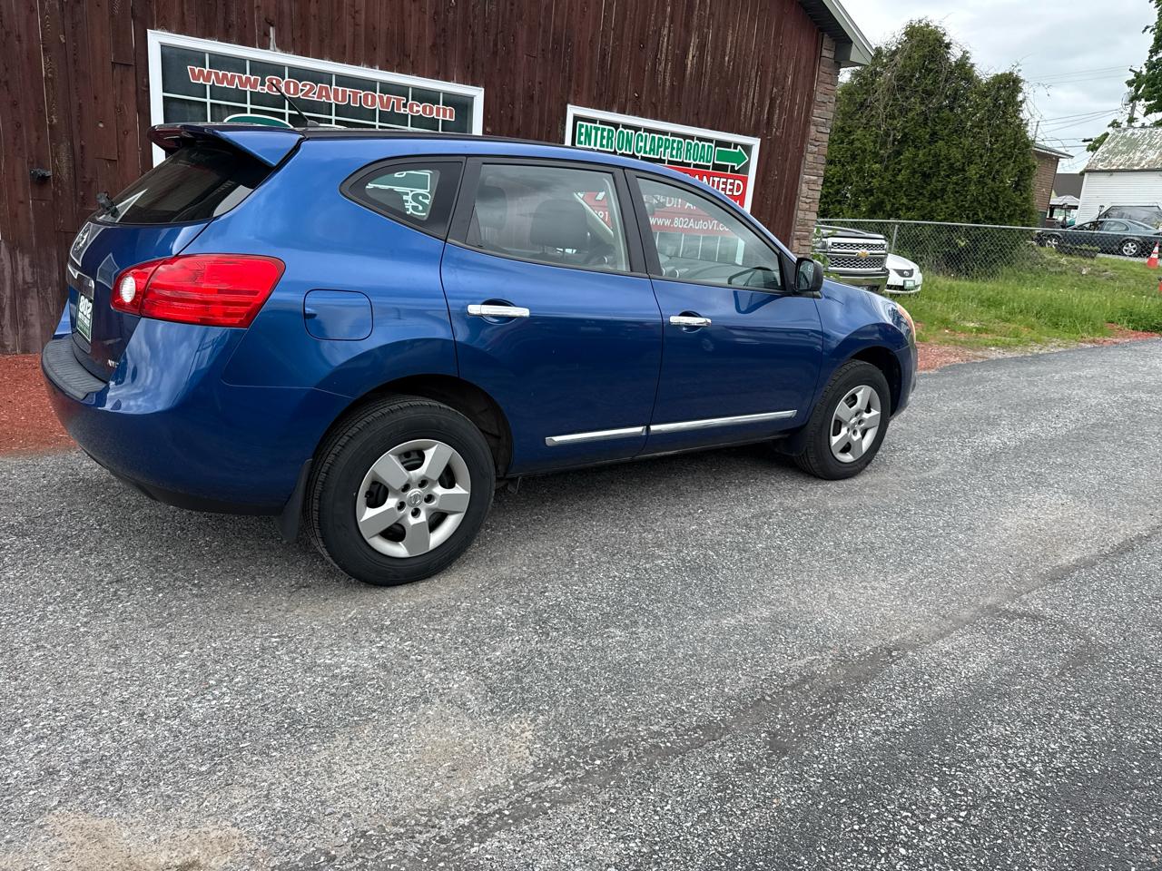Nissan Rogue S AWD 2011