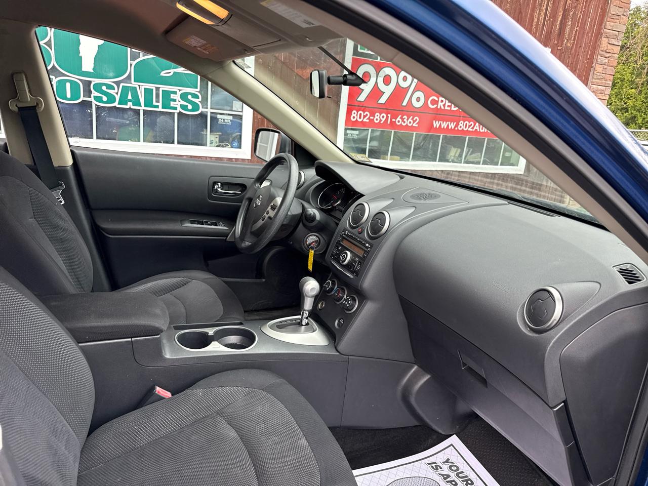 Nissan Rogue S AWD 2011