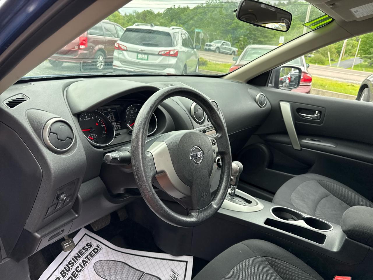 Nissan Rogue S AWD 2011