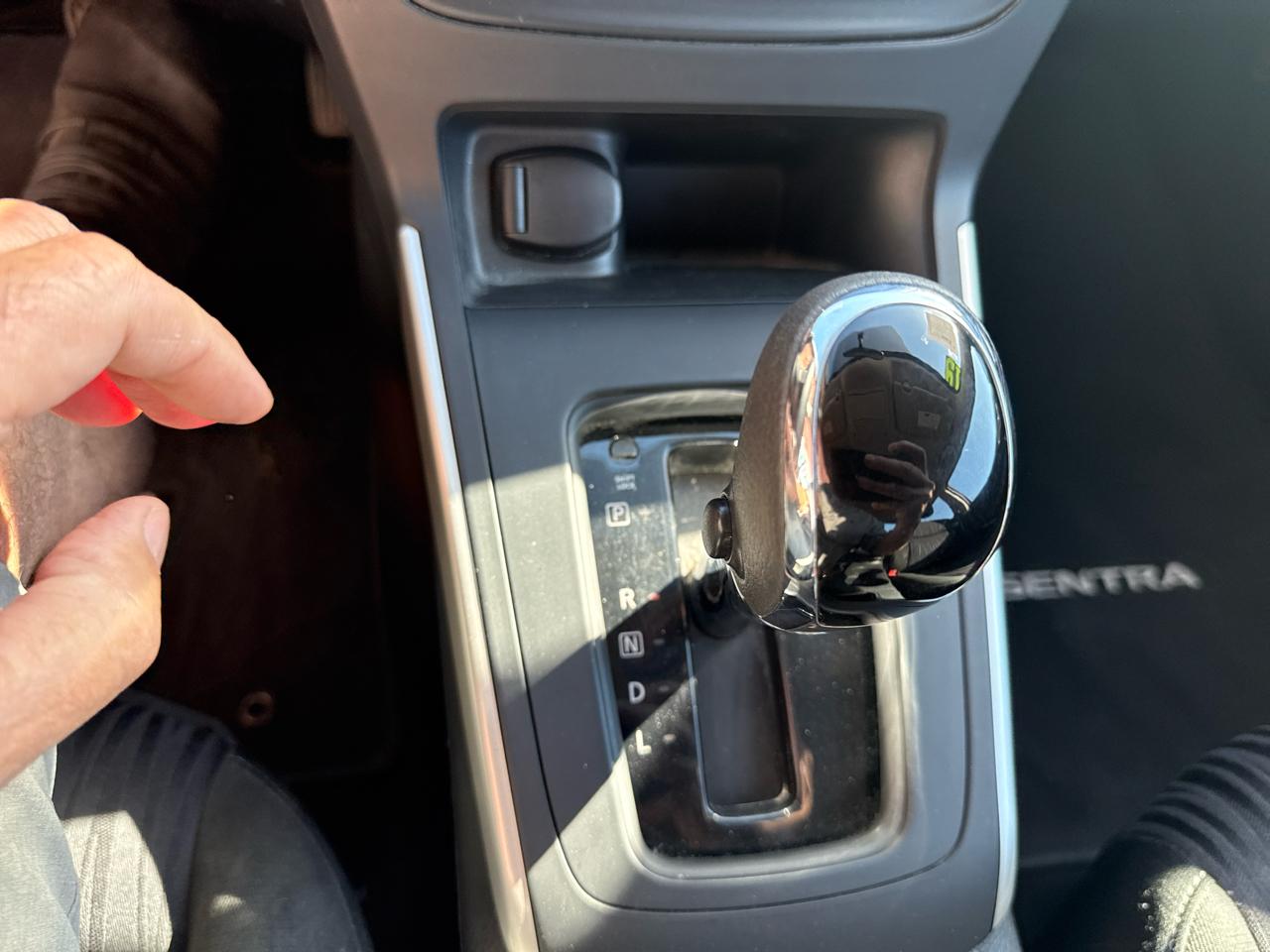Nissan Sentra S CVT 2019
