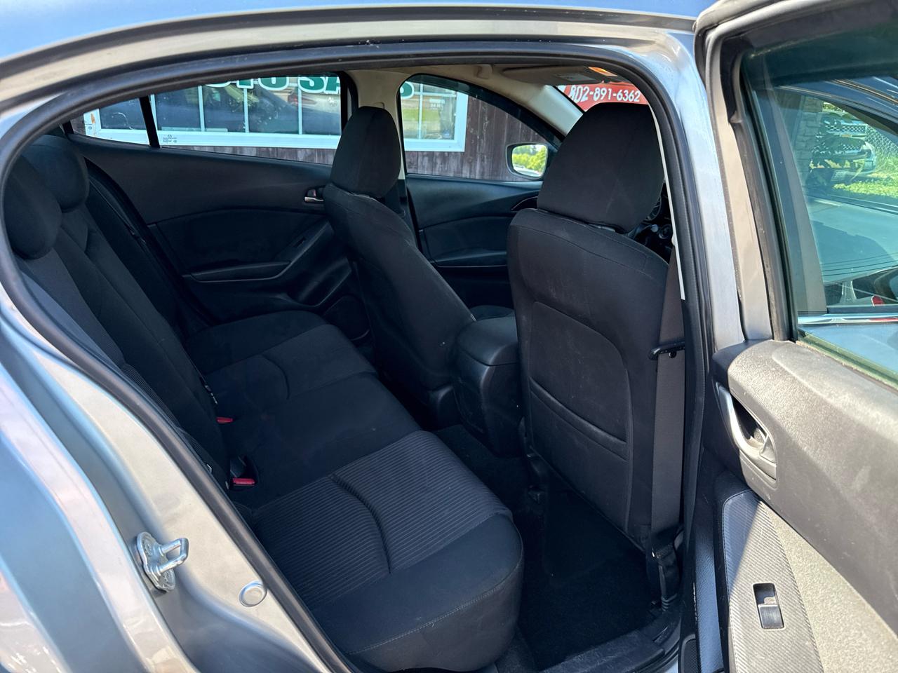 Mazda MAZDA3 i Sport AT 4-Door 2016