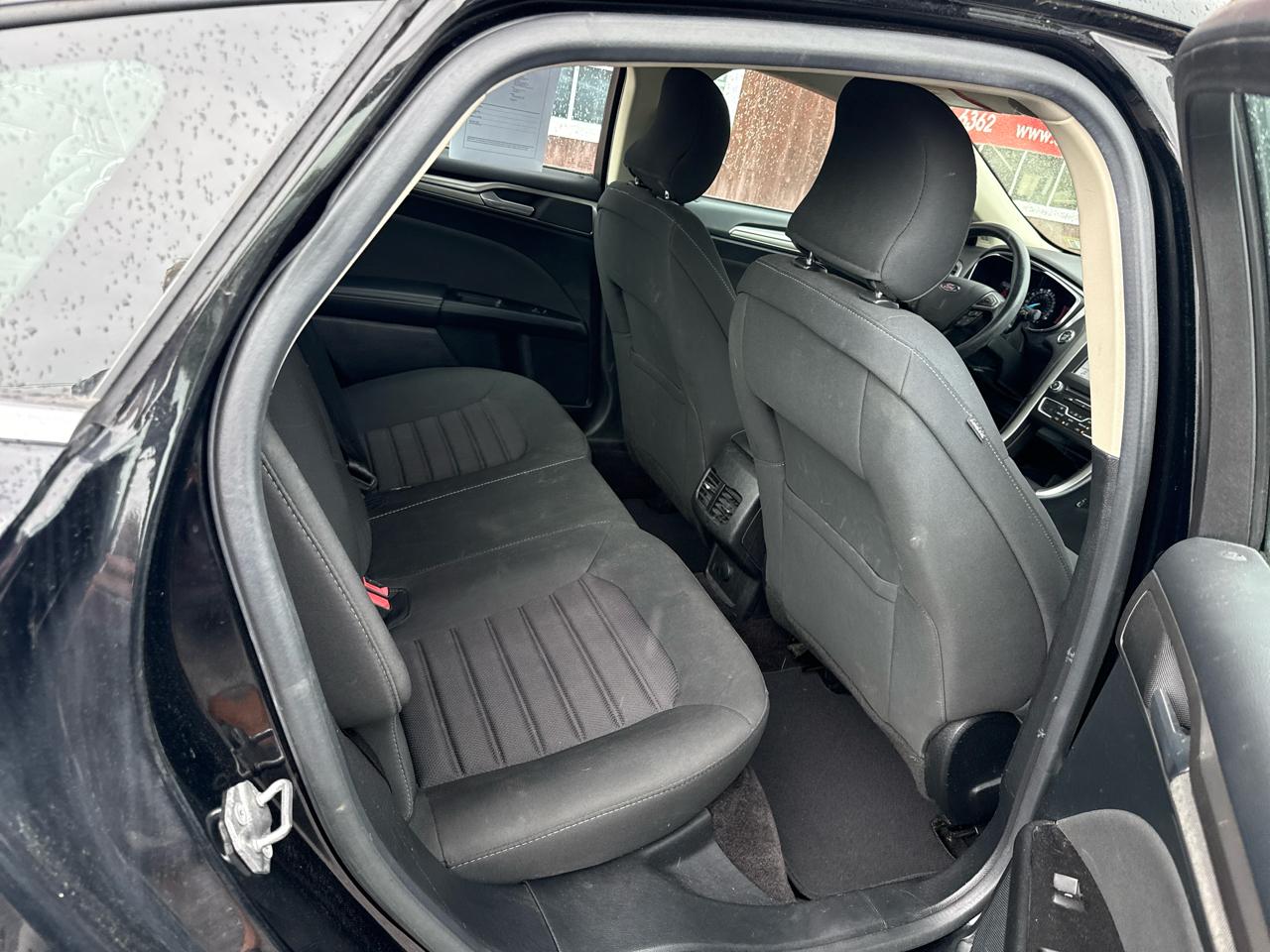 Ford Fusion SE 2017