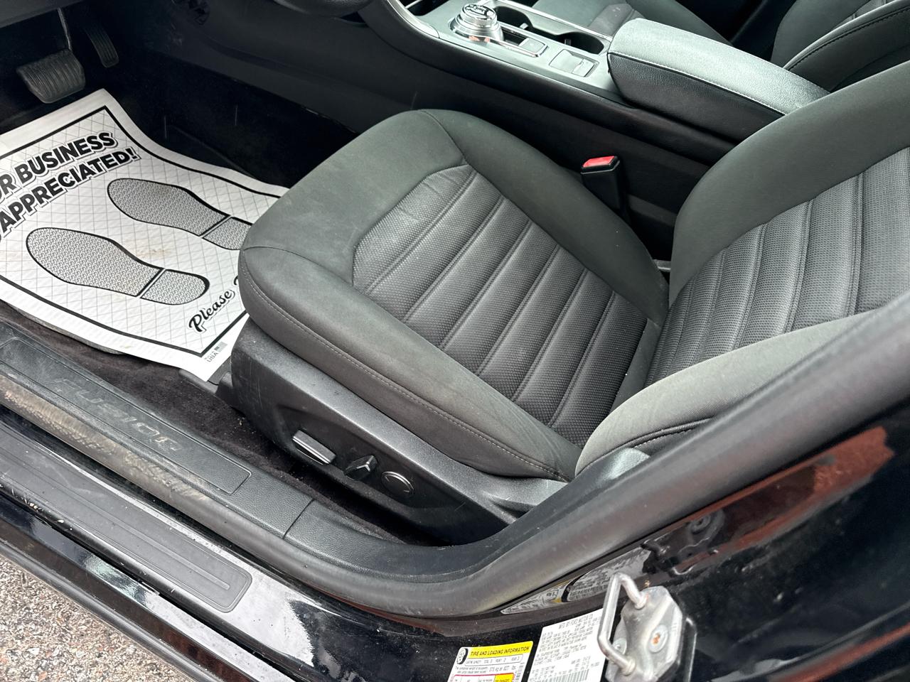 Ford Fusion SE 2017
