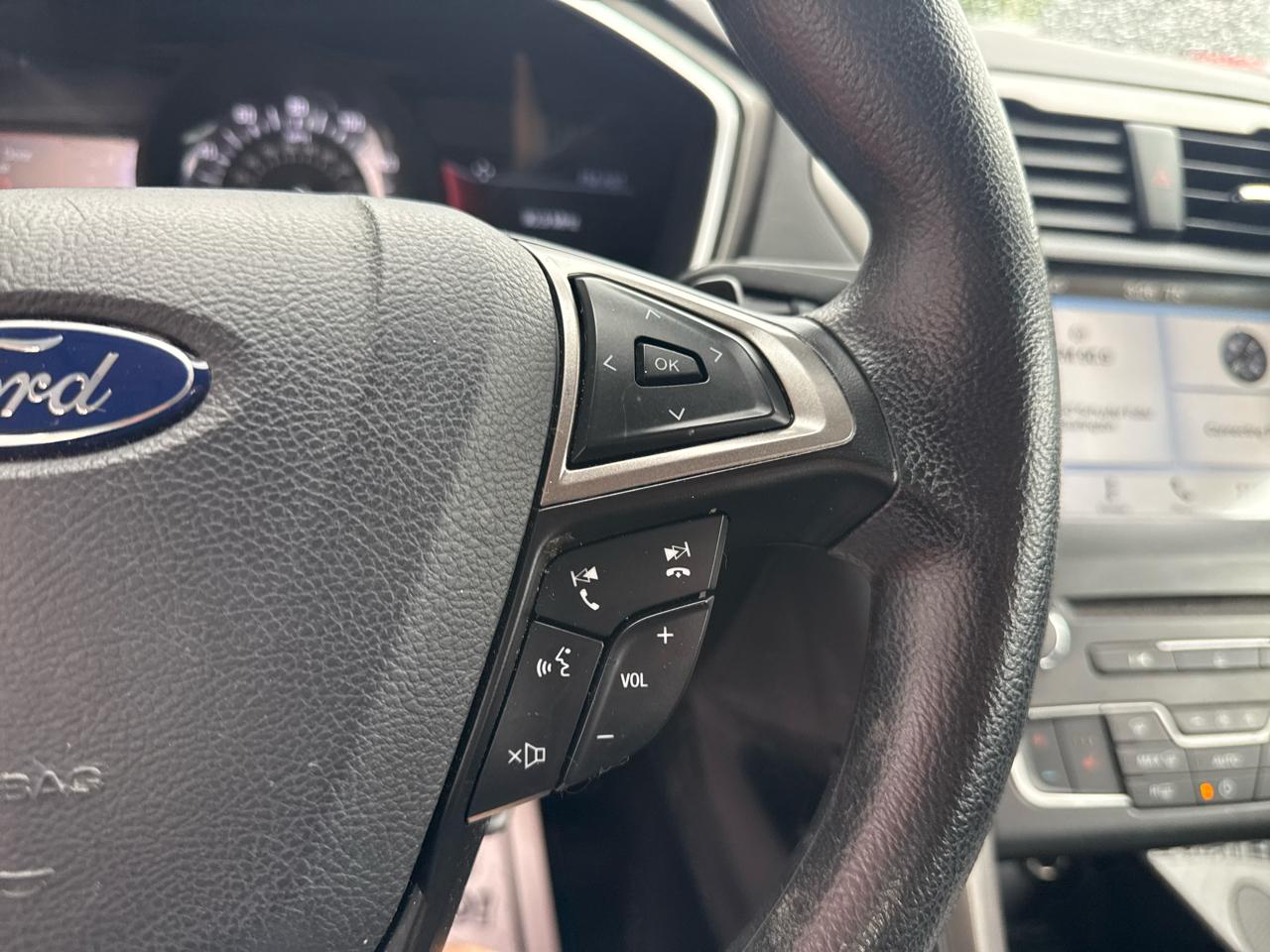 Ford Fusion SE 2017