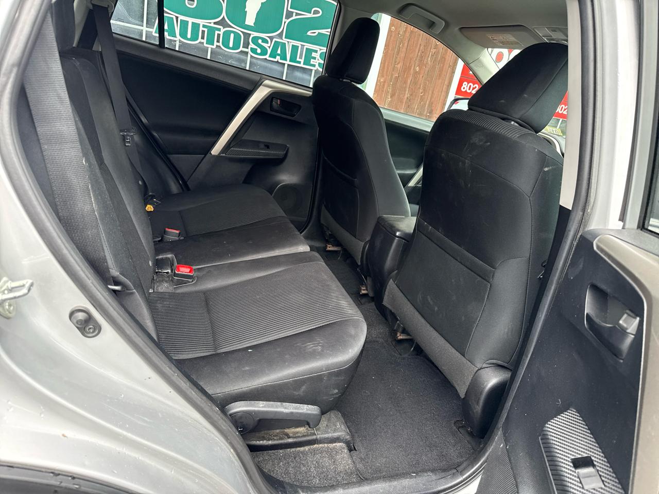 Toyota RAV4 LE AWD 2015