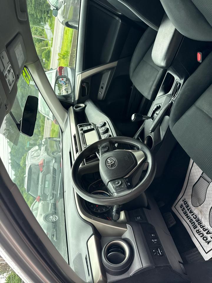 Toyota RAV4 LE AWD 2015