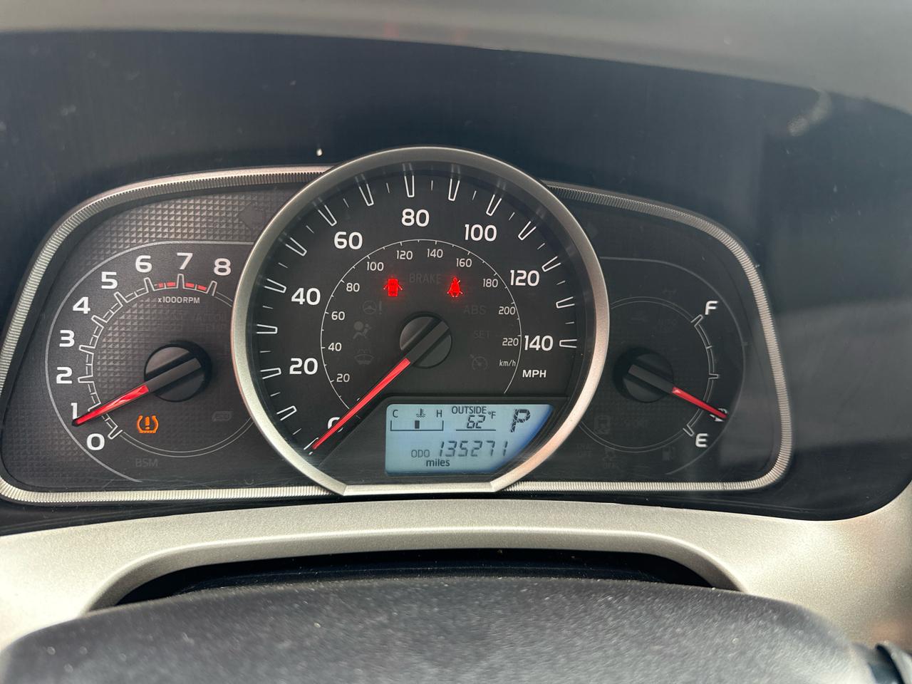 Toyota RAV4 LE AWD 2015