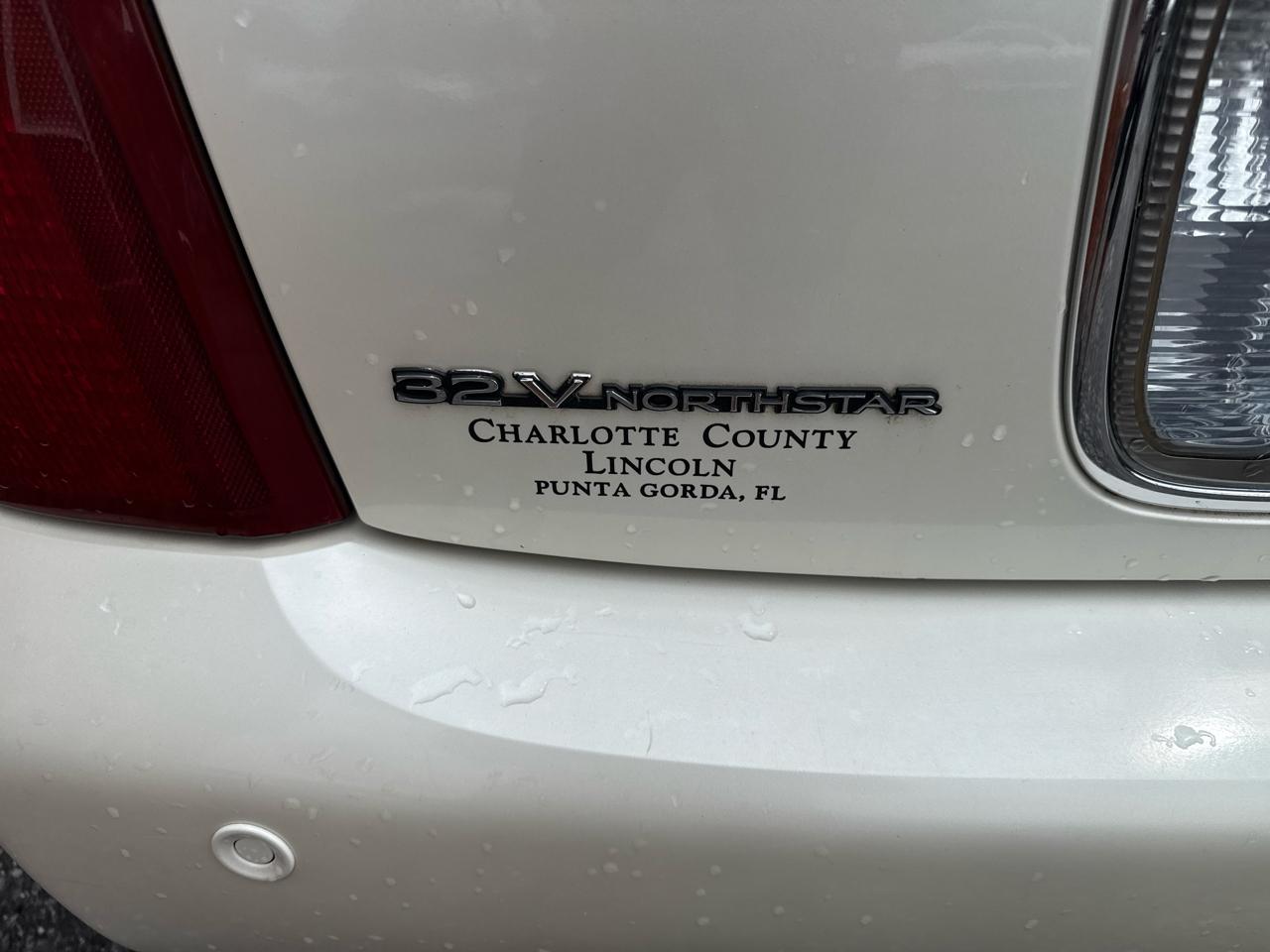 Cadillac DeVille DHS 2000