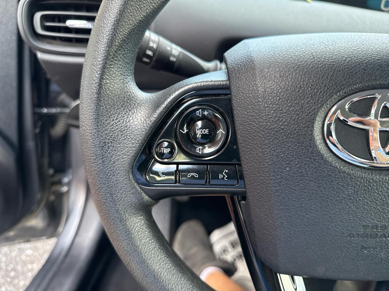 Toyota Prius LE AWD-e 2021