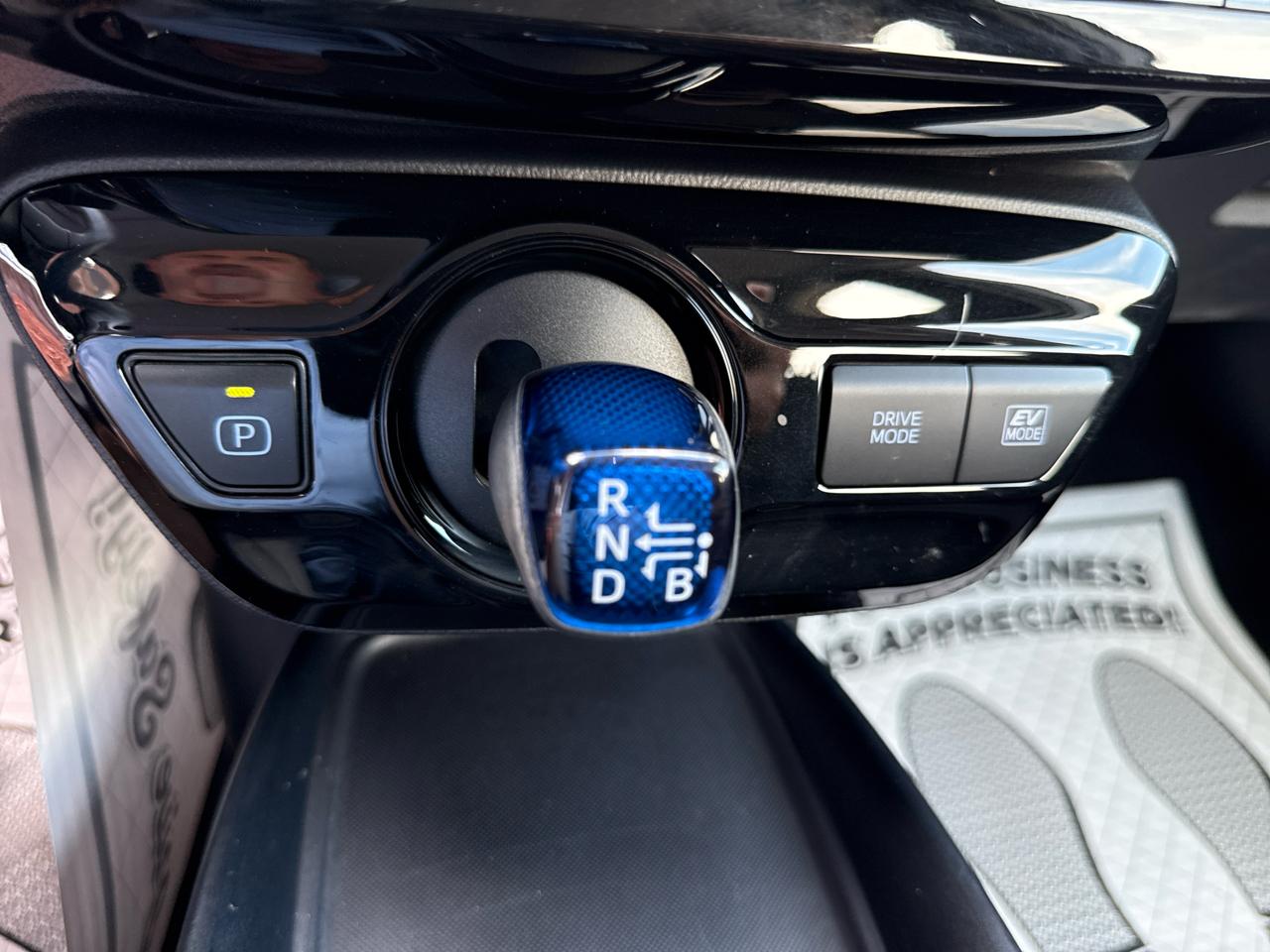Toyota Prius LE AWD-e 2021