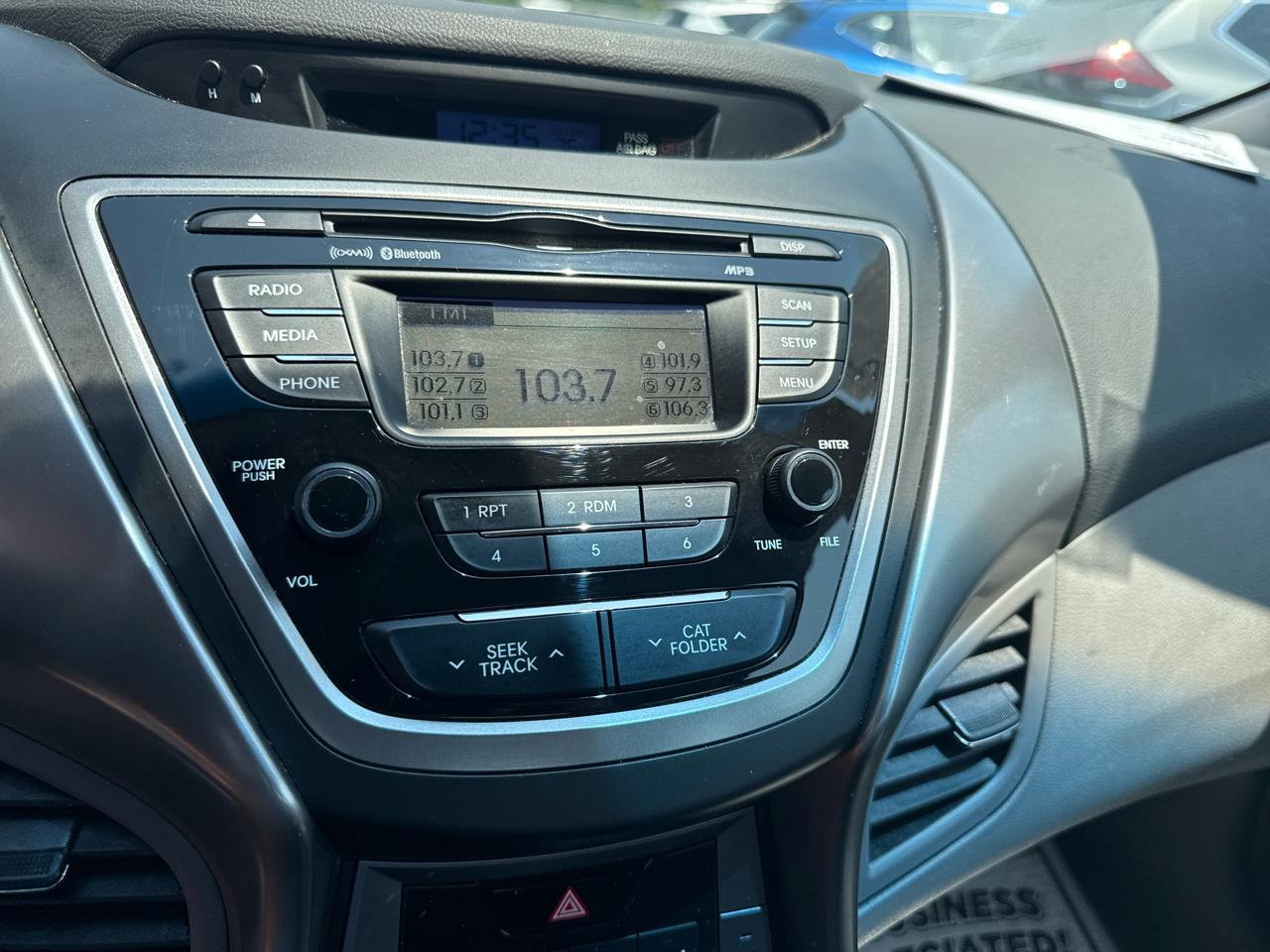Hyundai Elantra Limited 2013