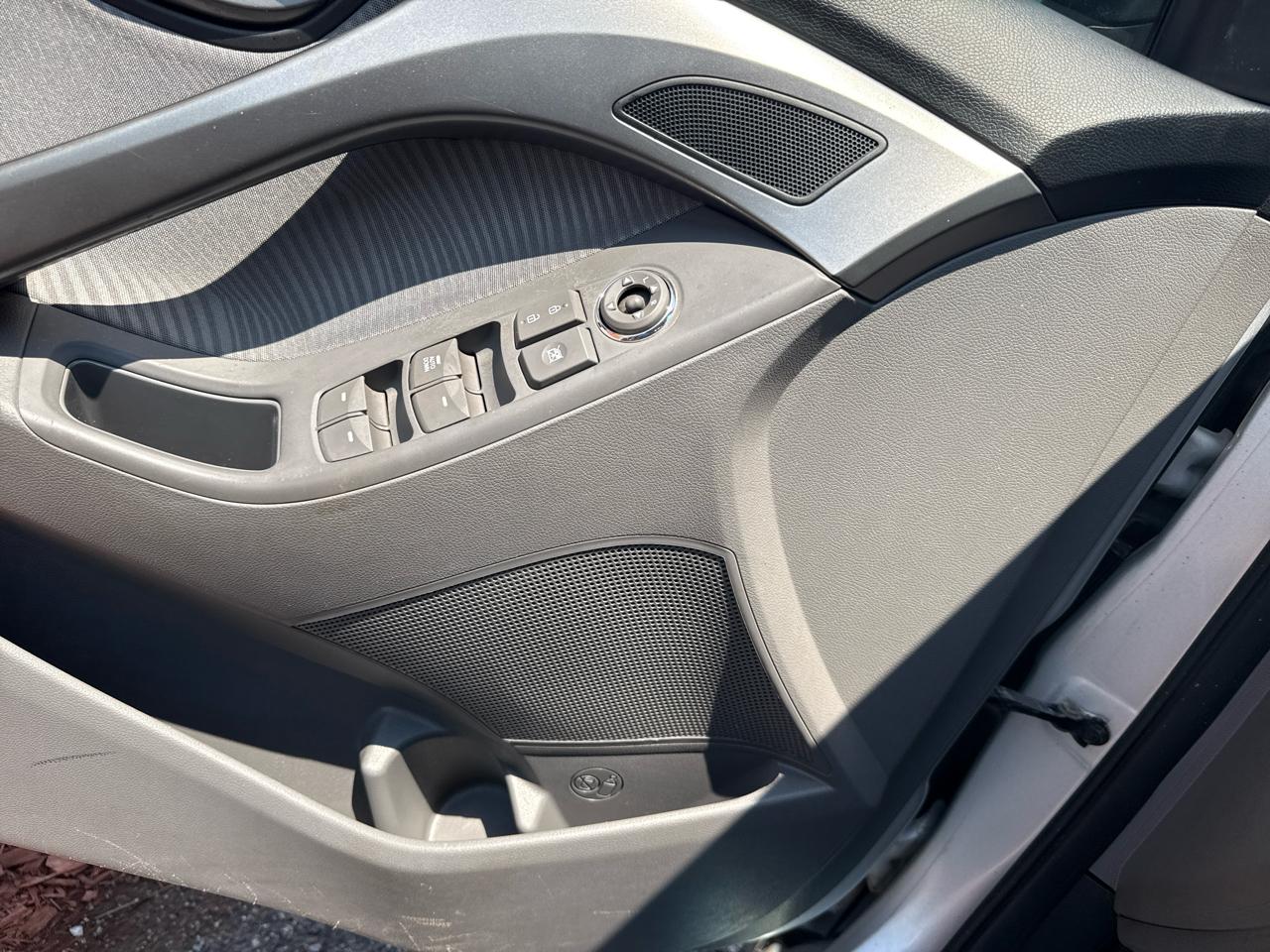 Hyundai Elantra Limited 2013